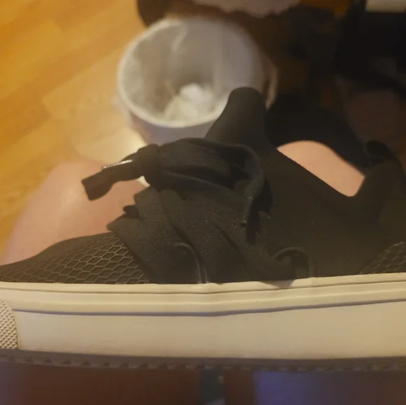 Runners - Picture 7 of 8